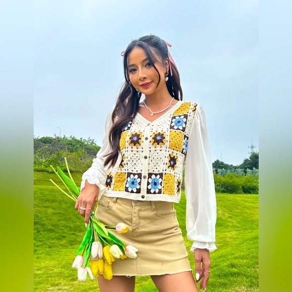 Sweaters - BoHo Crotchet Cardigan (NIP)